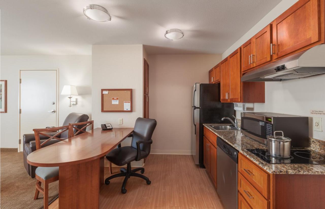 Candlewood Suites El Paso By Ihg Sunrise Acres Exterior foto