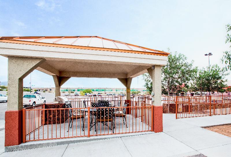 Candlewood Suites El Paso By Ihg Sunrise Acres Exterior foto