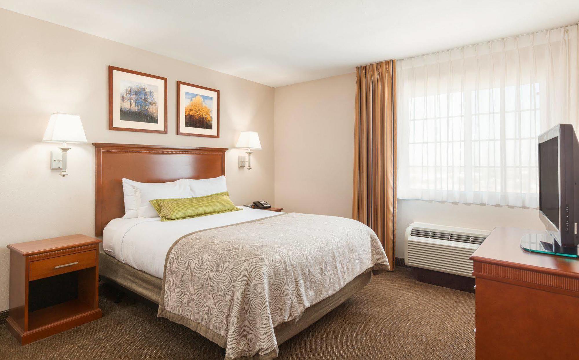 Candlewood Suites El Paso By Ihg Sunrise Acres Exterior foto